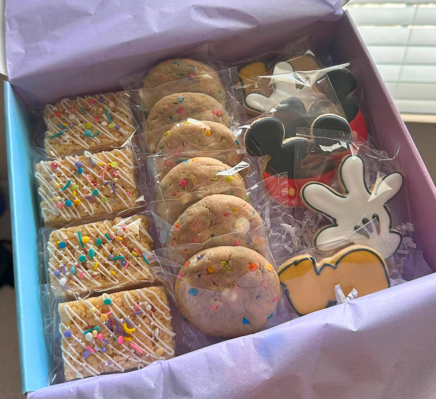 Travel agent box with treats
